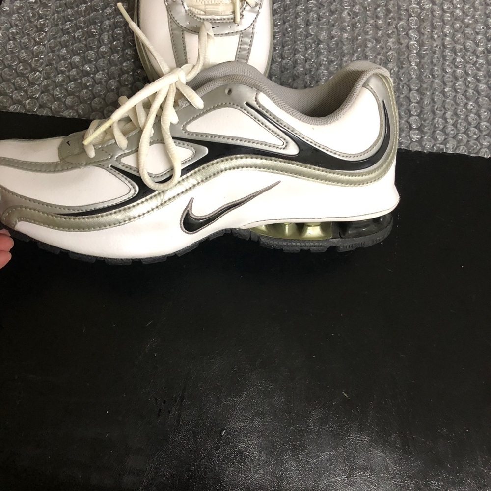 Shoes - Picture 3 of 5